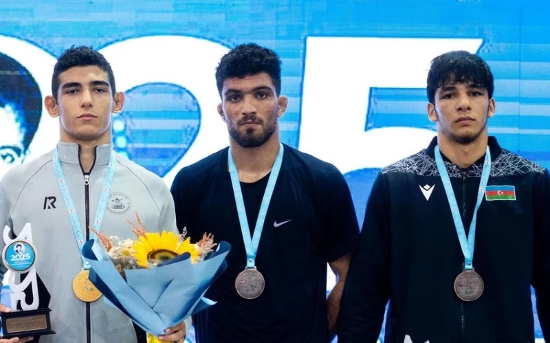 Azerbaijani wrestlers won 5 medals at the Iran tournament