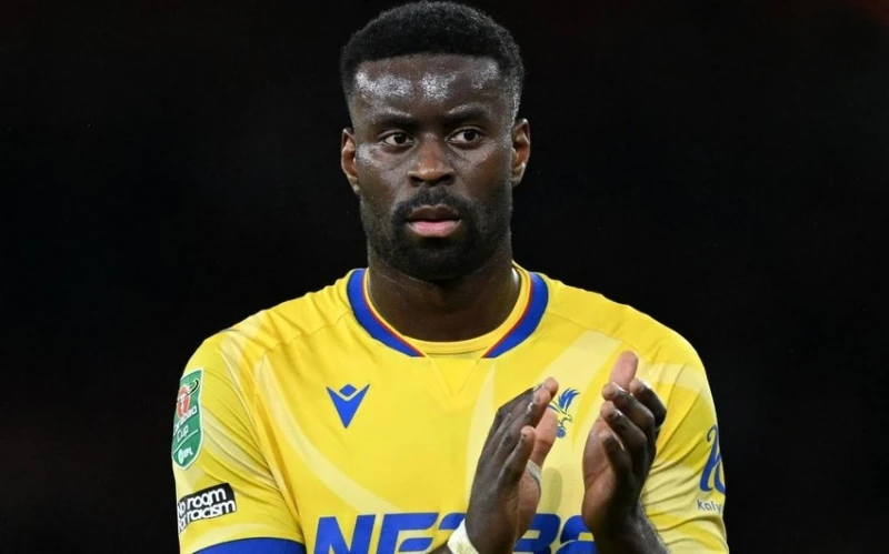 "Barcelona" and "Real Madrid" Want to Transfer the Central Defender of the English Club