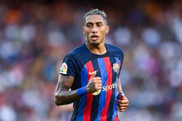 Rafinha's agent rejects Barcelona's new offer