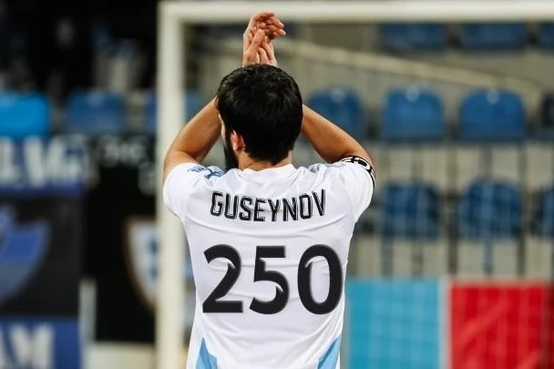 Badavi Huseynov became the 6th player to achieve this success in "Qarabag"