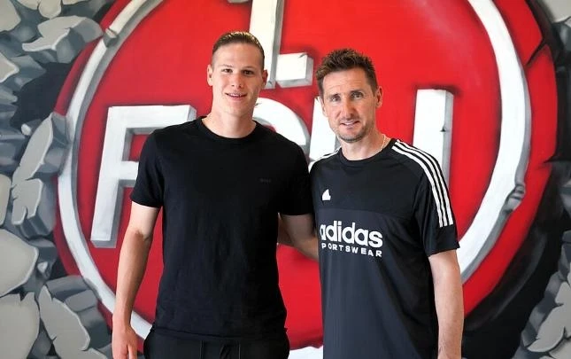 Emreli's team signed a striker from "Bayer"