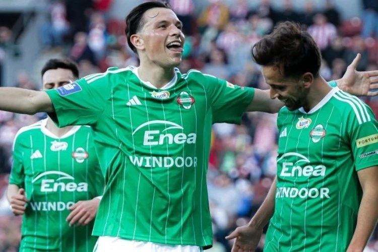 Renat's unbeaten streak reaches 5 games