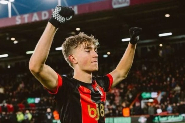 "Real Madrid" in talks with Spanish national team player