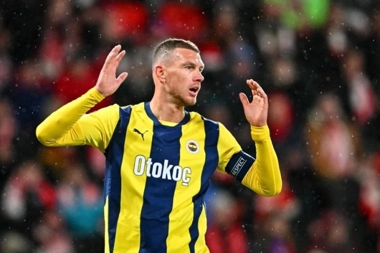 Will Dzeko Stay at "Fenerbahce"?