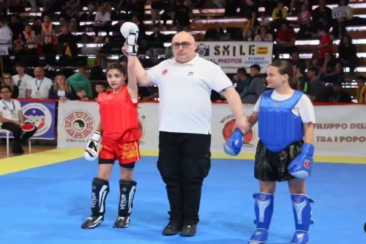 President's Granddaughter is in the Final