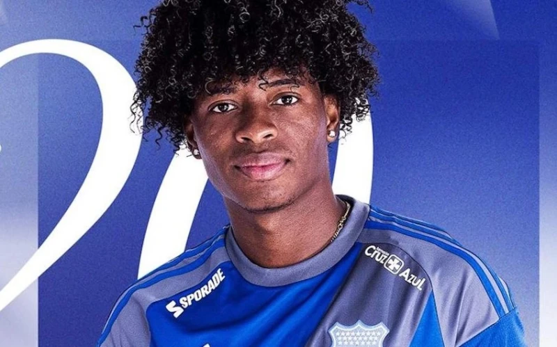 Footballer's family members kidnapped in Ecuador