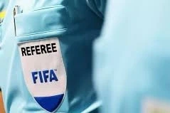УЕФА отправляет элитных судей в Грецию