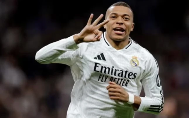 Mbappe ne zaman sahalara dönecek?