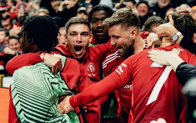 Manchester United'ı Yarı Finale Taşıyan Dramatik Maçtan - Video