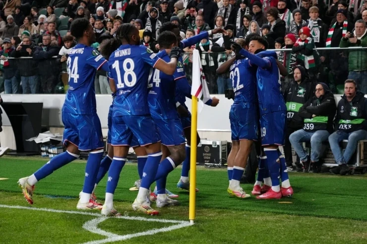 "Chelsea" defeated its opponent