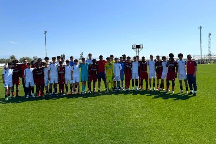 Команда "Сабах" U-13 заняла 9-е место, а U-15 - 6-е в Турции