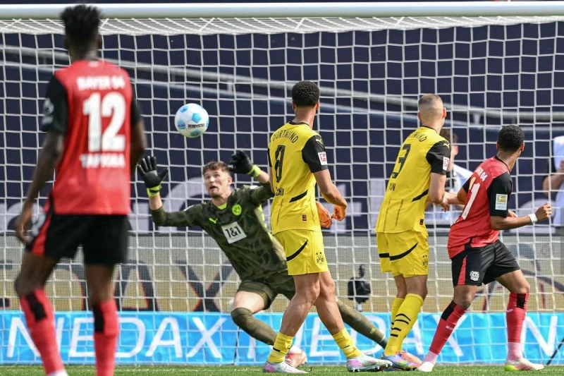 "Bayer" against Dortmund "Borussia"