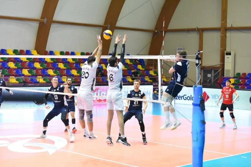 "Azerreyl" won, while "Neftchi" lost