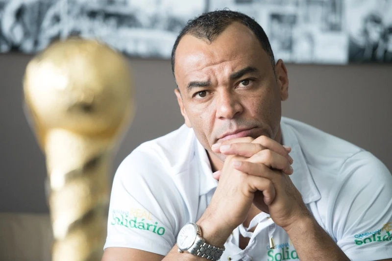 Cafu announces his favorite for the "Golden Ball"