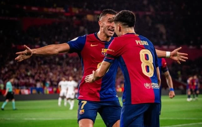 "Barcelona" "Real"i Mağlup Etti ve Kupayı Kazandı