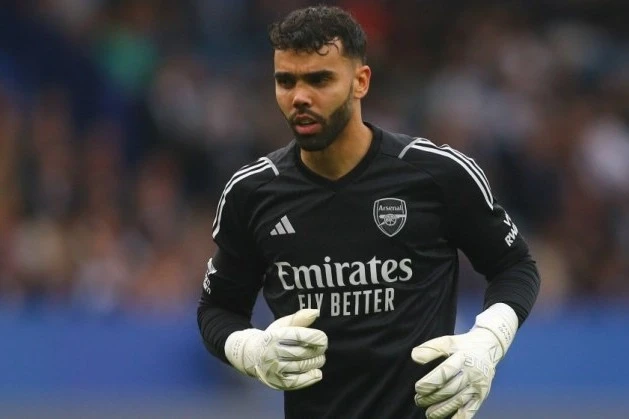 "Arsenal" Goalkeeper Transfers to "Real Madrid"