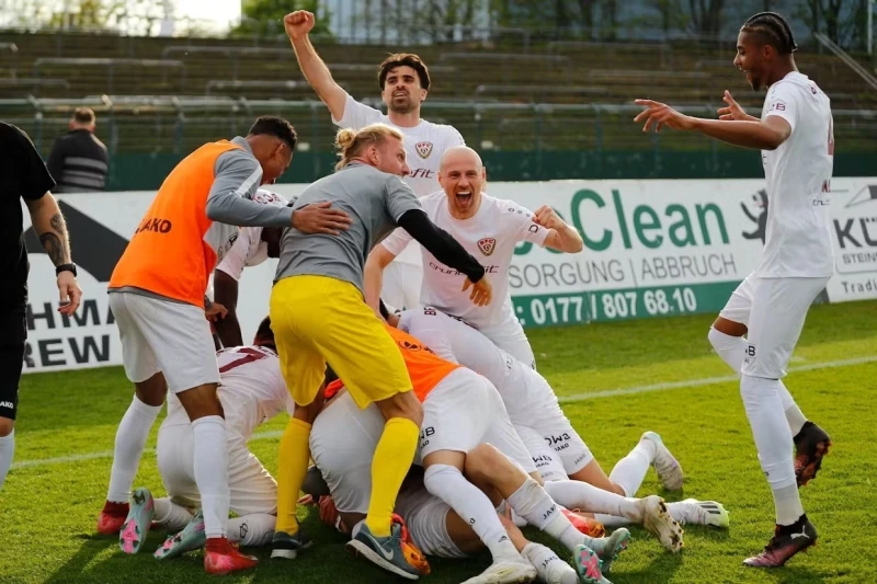 Rufat Dadashov's goal sends Dynamo Berlin to the final
