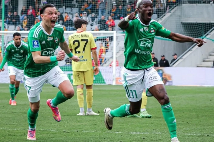 Renat played, his team drew away