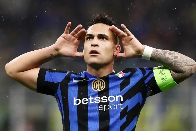 Lautaro Martinez: "I send greetings to my mother, who didn't want me to participate in this game."