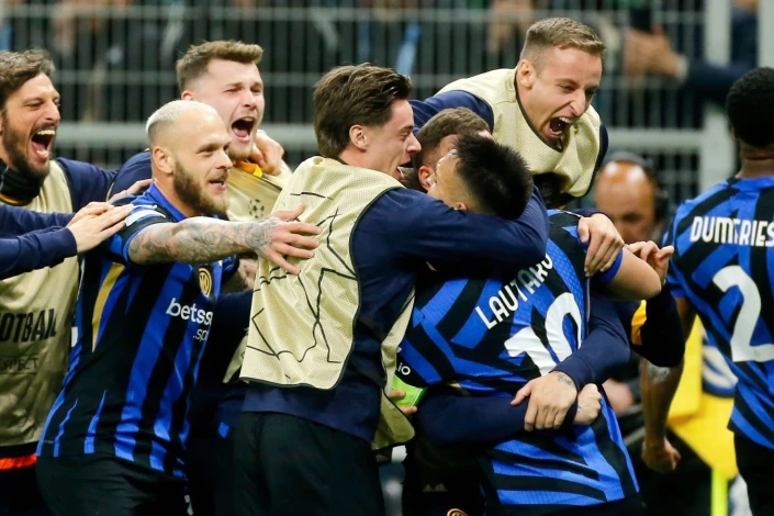 Seventh Final, Decade-Long Wait