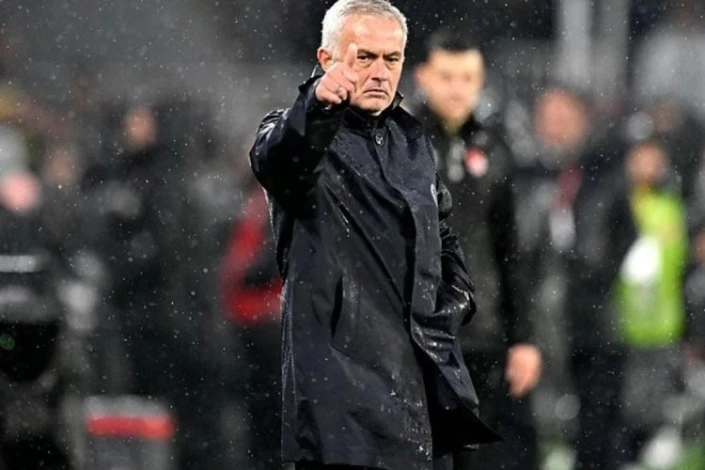 Mourinho'ya Arap ülkelerinden ilginç teklif geldi