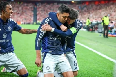 Manchester United'ın farklı galibiyeti - Video