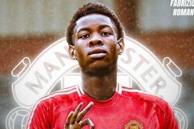 "Manchester United" Transfers 18-Year-Old Striker