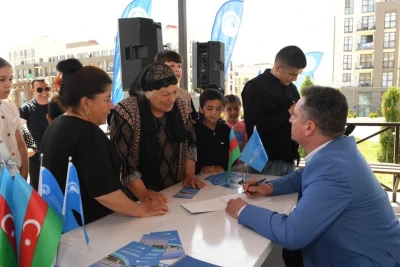 AKAF temsilcileri "Cumhurbaşkanlığı Kupası-2025" öncesinde Füzuli bölgesi sakinleriyle bir araya geldi