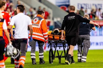 Bundesliga Maçında Kaleci Beyin Sarsıntısı Geçirdi