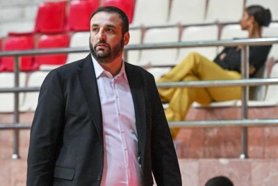 Milli takımın baş antrenörü, Azerbaycan Basketbol Ligi'nde "Sabah" ve "Neftçi" takımlarının finalde karşılaşabileceğine inanıyor