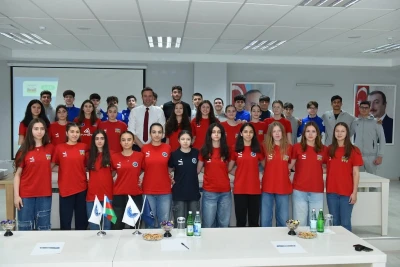 CEV President meets with Azerbaijani volleyball players and coaches - PHOTO