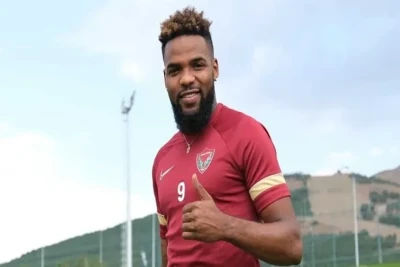 Gol Kralı Futbolcu 11. Kattan Düşerek Hayatını Kaybetti