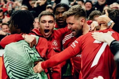 Manchester United'ı Yarı Finale Taşıyan Dramatik Maçtan - Video