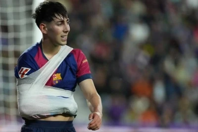 "Barcelona"daki ilk maçında ciddi sakatlık geçirdi - Fotoğraflar