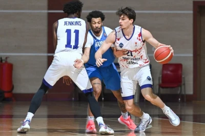 "Nahçıvan", Azerbaycan Basketbol Ligi Playoff Maçında "Abşeron"u Mağlup Etti