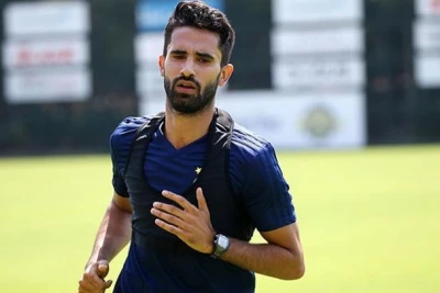 Eski Türkiye milli takım oyuncusu futbol kariyerini bitirdi