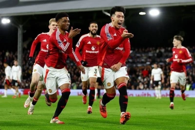 "Manchester United" deplasmanda, "Tottenham" ise evinde sınanacak