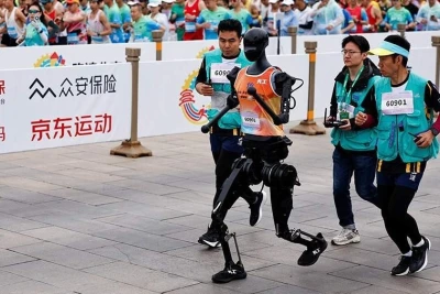 İnsanlar ve robotlar yarıştı - kim kazandı?